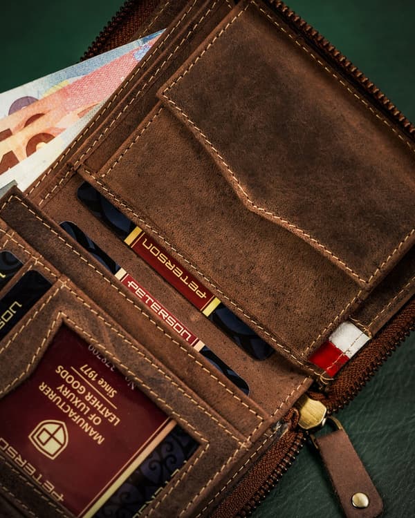 Velká, kožená pánská peněženka s RFID systémem - Peterson