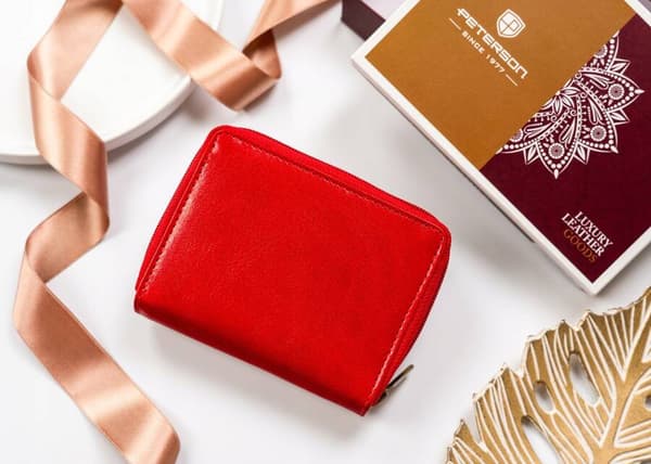 Elegantní kožená peněženka s RFID systémem - Peterson