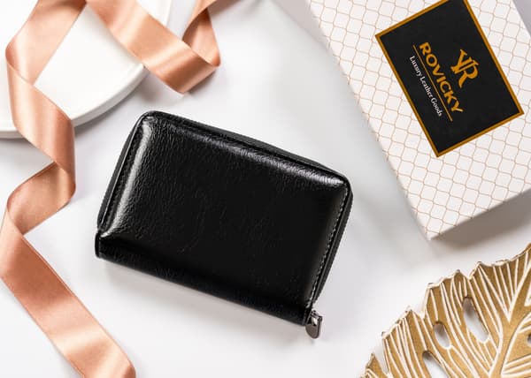 Dámská peněženka z pevné ekologické kůže, zapínání na patentku - Rovicky