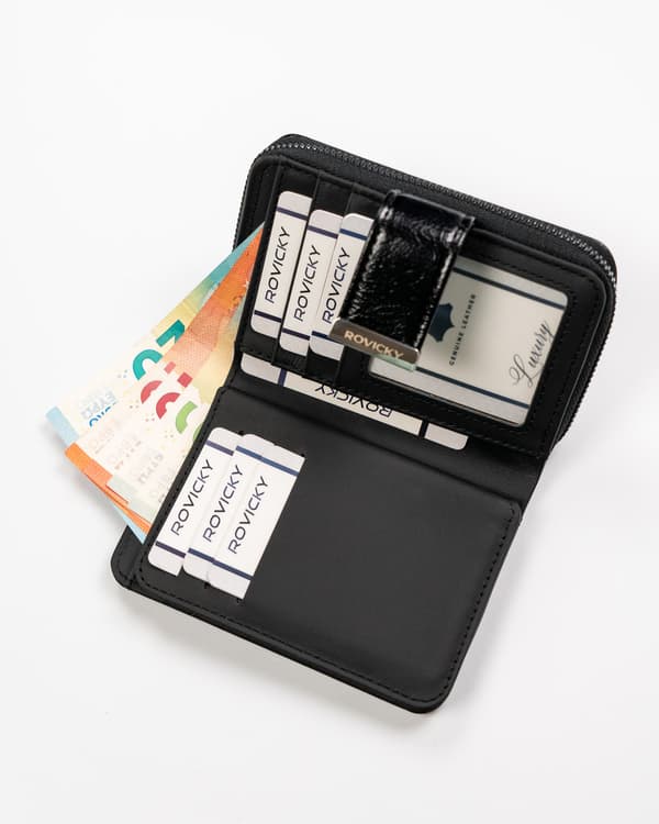 Dámská peněženka z pevné ekologické kůže, zapínání na patentku - Rovicky