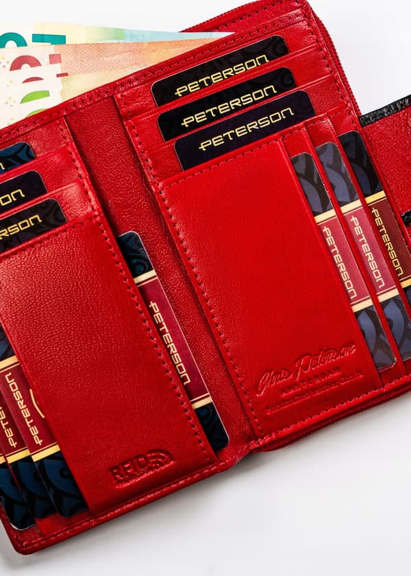 Dámská kožená peněženka na patentku a zip - Peterson
