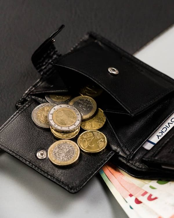 Elegantní pánská peněženka z přírodní kůže na patentku - Rovicky