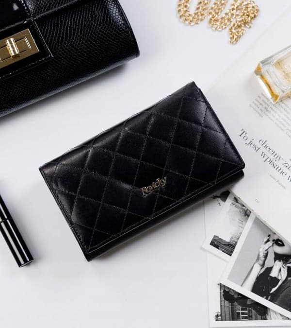 Elegantní peněženka z prošívané přírodní kůže - Rovicky
