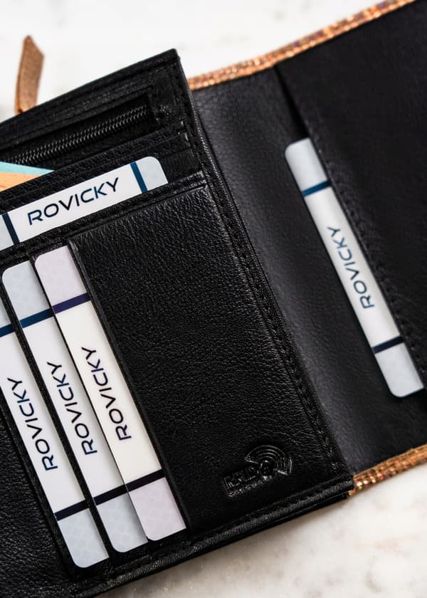 Dámská peněženka z přírodní kůže na patentku - Rovicky