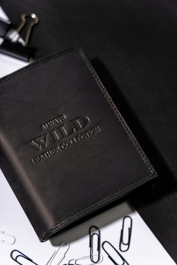 Velká, vertikální pánská peněženka z přírodní kůže - Always Wild
