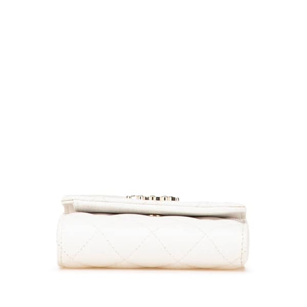 Pre-owned Chanel CC Quilted Caviar Crystal Trifold Wallet White