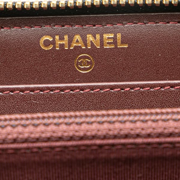 Pre-owned Chanel CC Quilted Caviar Zip Around Wallet Black