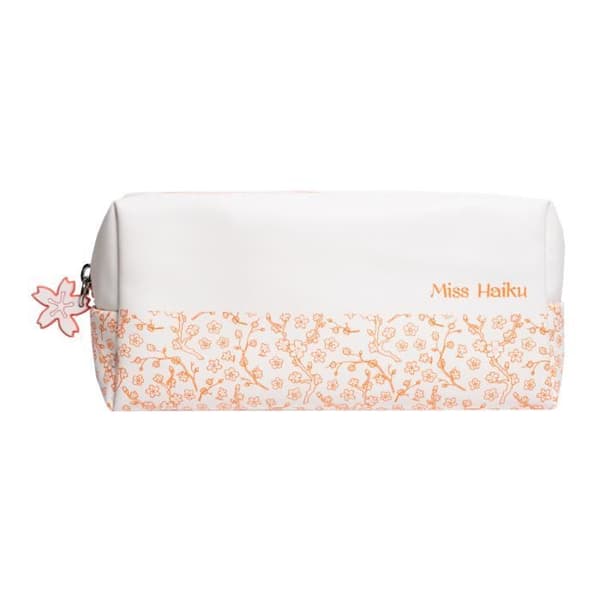 Nödvändighet av en Miss Haiku plånbok