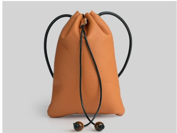 INF Aito nahkainen crossbody-puhelinlaukku