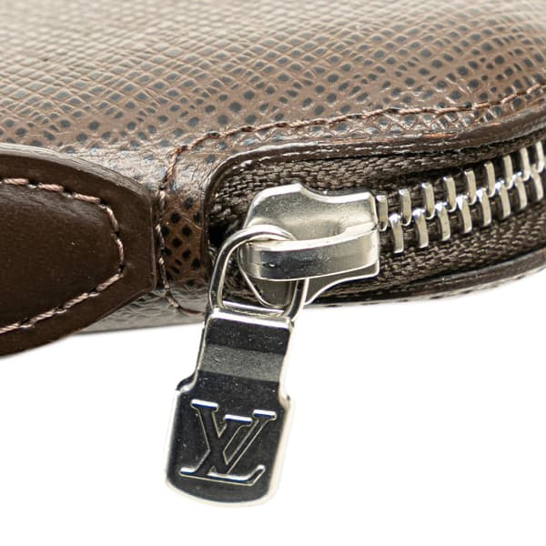 Pre-owned Louis Vuitton Taiga Atoll Organizer Brown