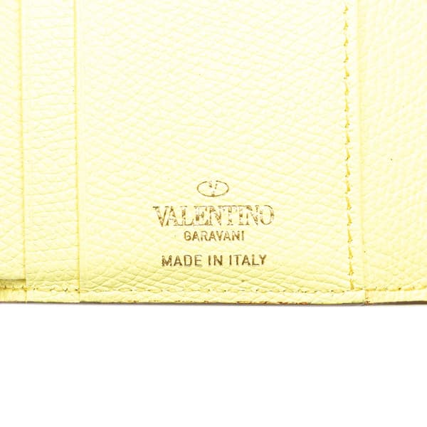 Pre-owned Valentino VLogo Leather Small Wallet Yellow