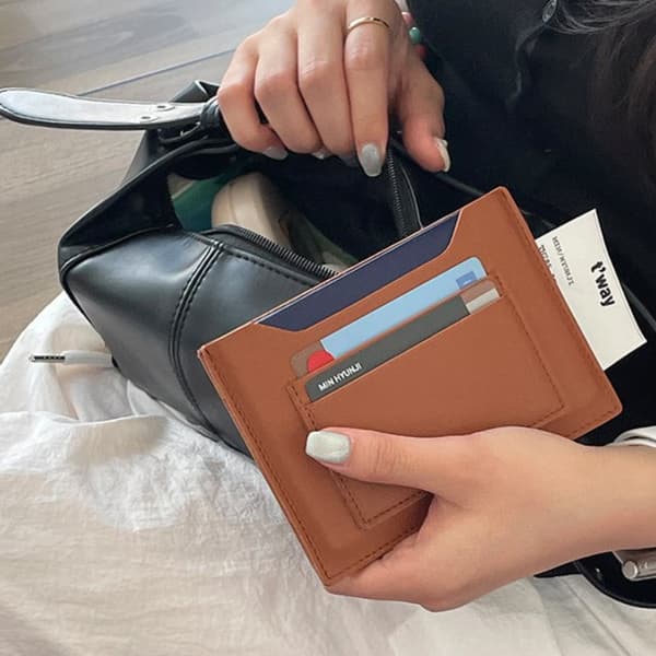 INF Reiseveske og passholder - Slank PU-skinn passdeksel