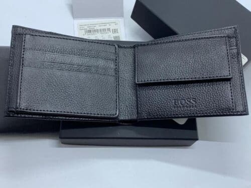 BRAND NEW HUGO BOSS MEN TRAVELLER TRIFLD BLACK LEATHER WALLET WITH COIN POCKET
