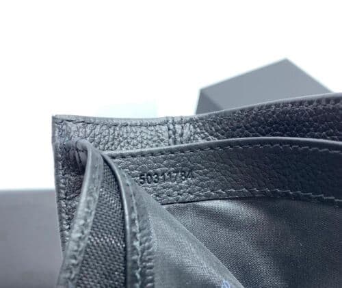 BRAND NEW HUGO BOSS MEN TRAVELLER TRIFLD BLACK LEATHER WALLET WITH COIN POCKET