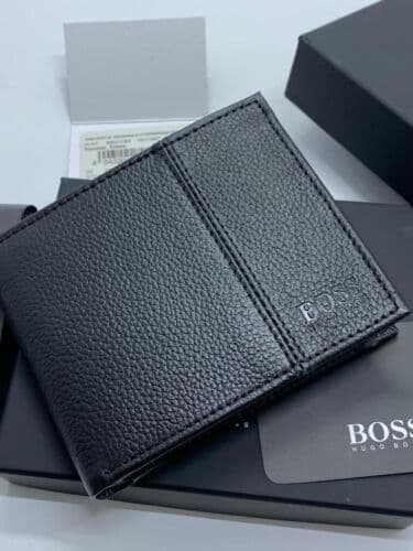 BRAND NEW HUGO BOSS MEN TRAVELLER TRIFLD BLACK LEATHER WALLET WITH COIN POCKET