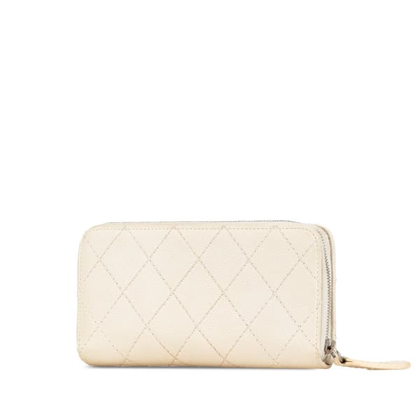 Pre-owned Chanel CC Quilted Caviar Zip Around Long Wallet White