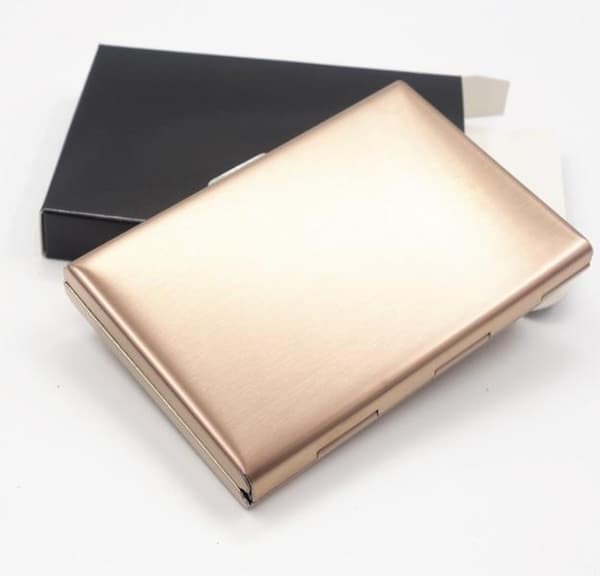 Card holder with compartment - Protects RFID - metal - wallet
