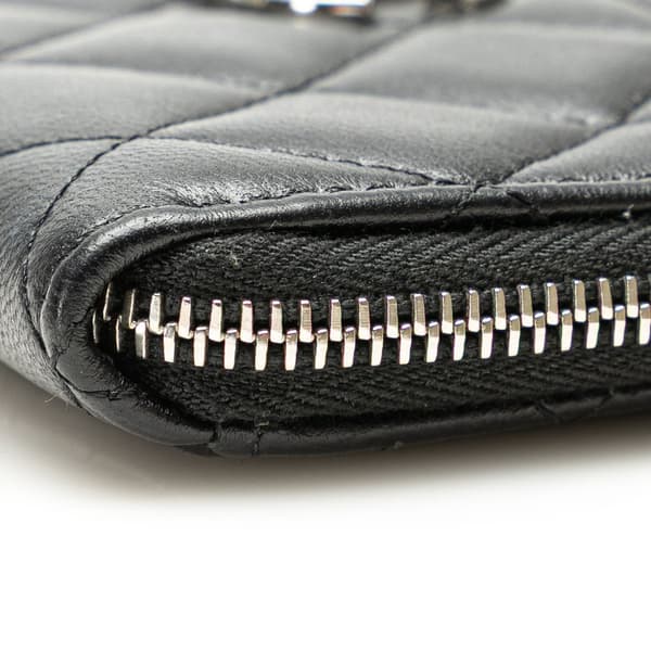 Pre-owned Chanel CC Quilted Lambskin Coin and Card Case Black