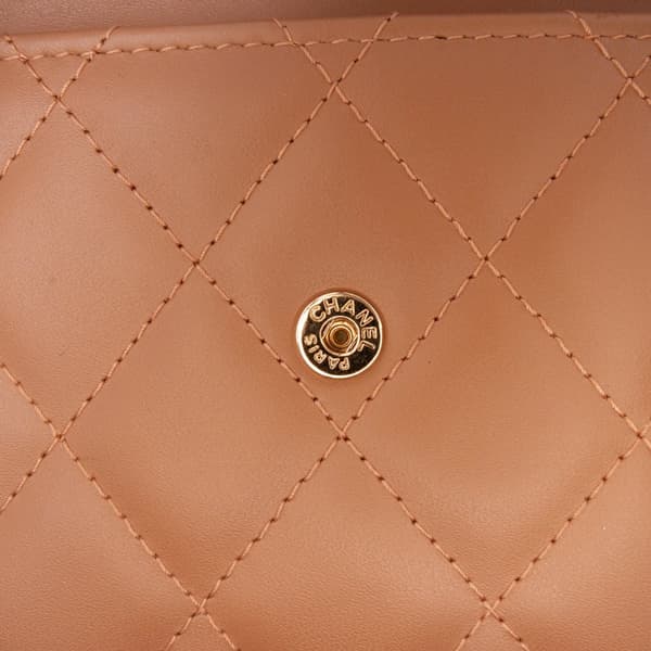 Pre-owned Chanel Quilted Lambskin Flap Card Holder Brown
