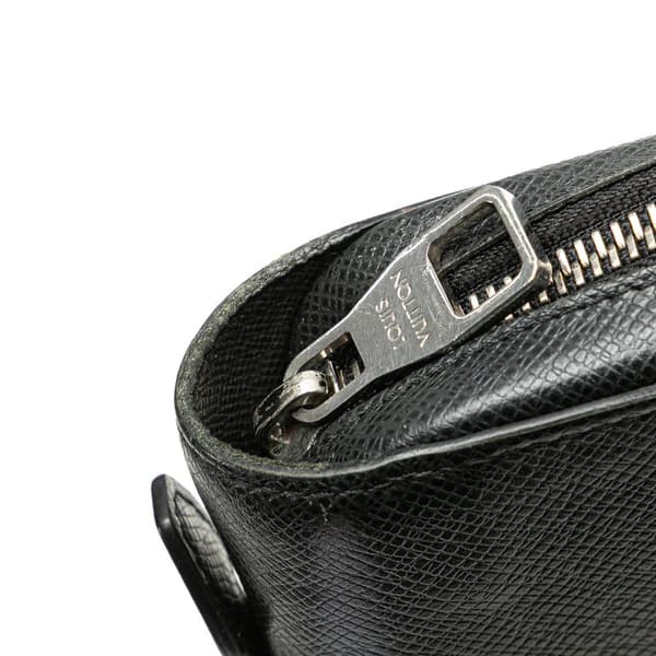 Pre-owned Louis Vuitton Taiga Zippy XL Long Wallet Black