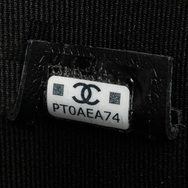 Pre-owned Chanel CC Quilted Caviar Pouch Black