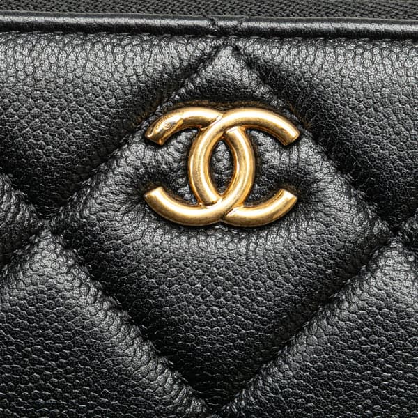 Pre-owned Chanel CC Quilted Caviar Pouch Black