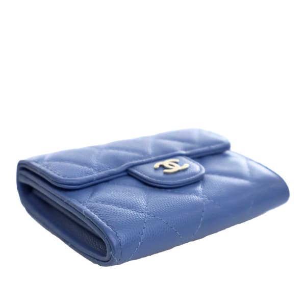 Pre-owned Chanel CC Quilted Caviar Flap Card Holder Blue