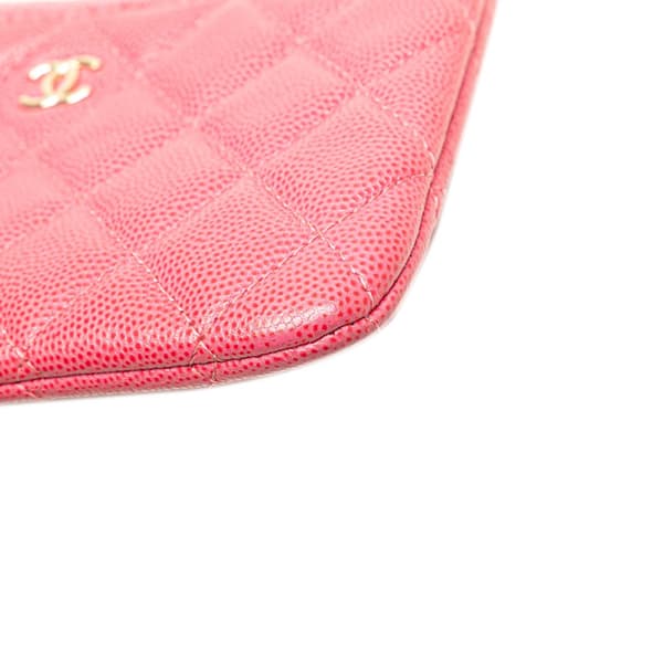 Pre-owned Chanel Small Quilted Caviar Cosmetic Case Pink