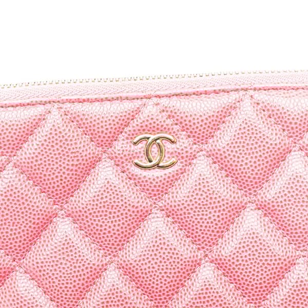 Pre-owned Chanel Small Quilted Caviar Cosmetic Case Pink