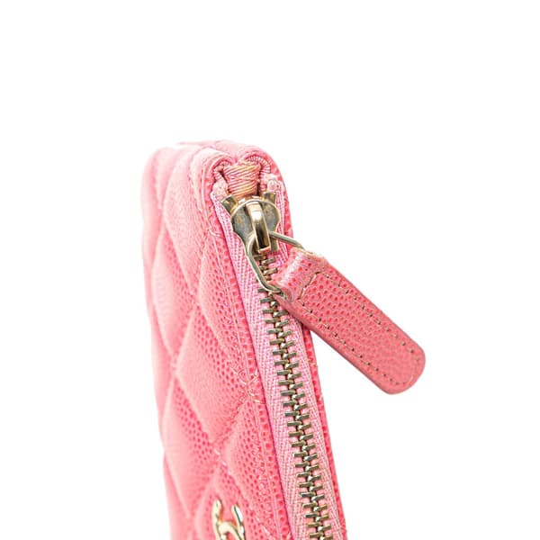 Pre-owned Chanel Small Quilted Caviar Cosmetic Case Pink