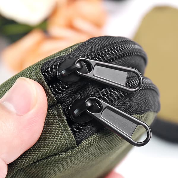 INF Canvas Bluetooth Øretelefon Etui - Kompakt Camouflage Pose Grøn