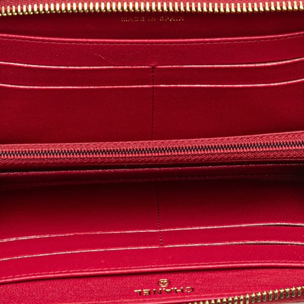 Pre-owned Chanel Chevron Sheepskin Mademoiselle Zip Around Wallet Red