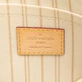 Miniatyrbilde 6 av 10: Pre-owned Louis Vuitton Damier Azur Neverfull MM Pouch White
