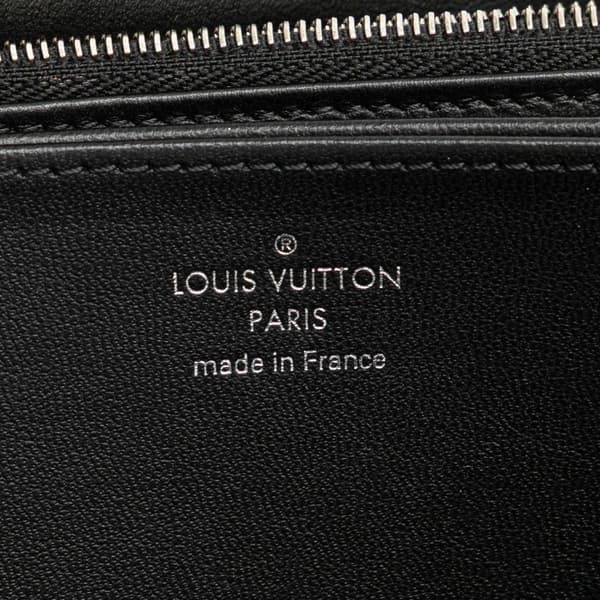 Pre-owned Louis Vuitton Monogram Mahina Zippy Wallet Black