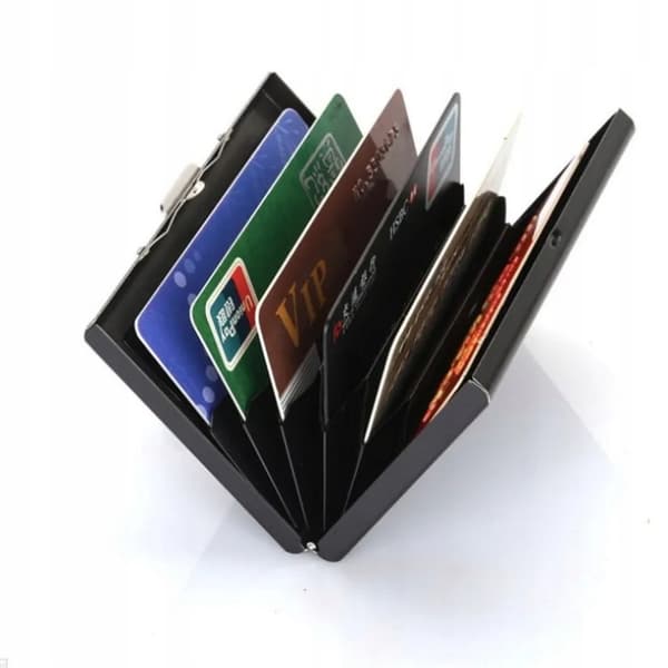 Kortholder i metal med RFID-blokering