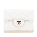 Pikkukuva 1 / 10: Pre-owned Chanel CC Quilted Caviar Trifold Flap Wallet White