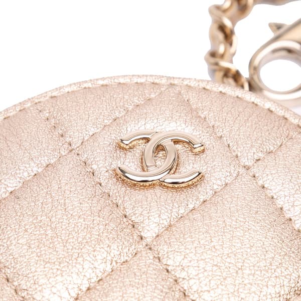 Pre-owned Chanel Metallic Quilted Lambskin Round Clip On Coin Purse Airpods Case Gold