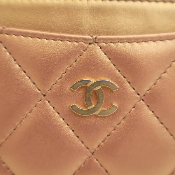 Pre-owned Chanel CC Quilted Metallic Lambskin Card Holder Gold