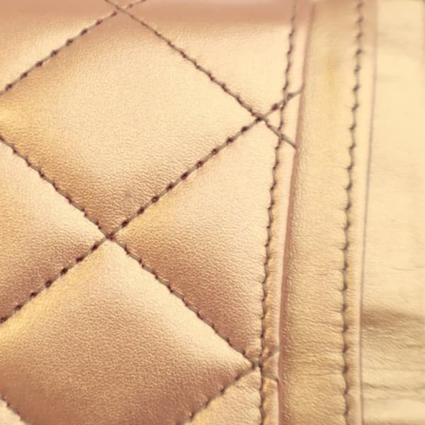 Pre-owned Chanel CC Quilted Metallic Lambskin Card Holder Gold