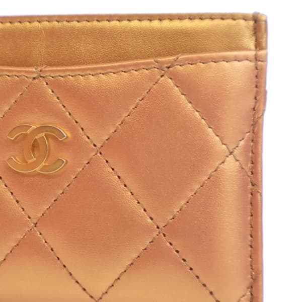 Pre-owned Chanel CC Quilted Metallic Lambskin Card Holder Gold