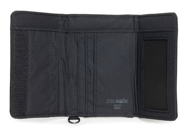 pacsafe Svart plånbok för kvinnor och män - RFIDsafe Trifold Wallet 212913