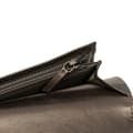 Miniatyrbilde 8 av 10: Pre-owned Chanel Embossed Lambskin CC Camellia Bifold Wallet Black