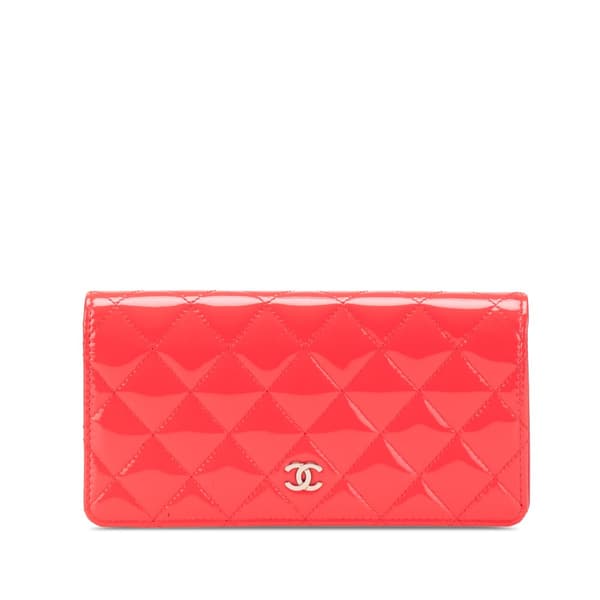 Pre-owned Chanel CC Quilted Patent Leather L Yen Bifold Wallet Pink