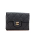 Miniatyrbilde 1 av 10: Pre-owned Chanel CC Quilted Caviar Trifold Wallet Black