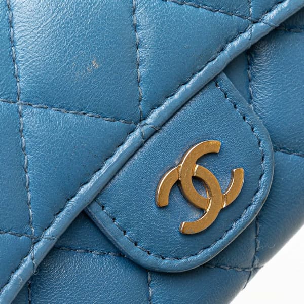 Pre-owned Chanel CC Quilted Calfskin Trifold Wallet Blue