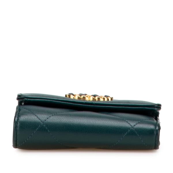 Pre-owned Chanel Quilted Lambskin 19 Trifold Flap Wallet Green