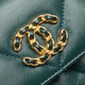 Miniatyrbilde 5 av 10: Pre-owned Chanel Quilted Lambskin 19 Trifold Flap Wallet Green