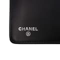 Pikkukuva 7 / 10: Pre-owned Chanel Quilted Patent Boy Long Wallet Black