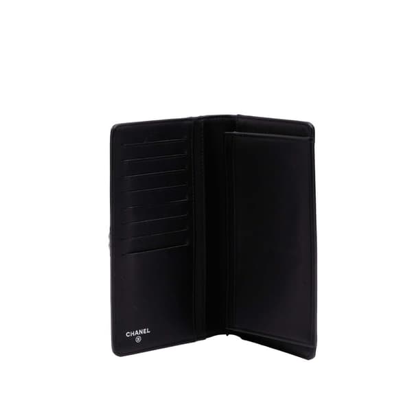 Pre-owned Chanel Quilted Patent Boy Long Wallet Black