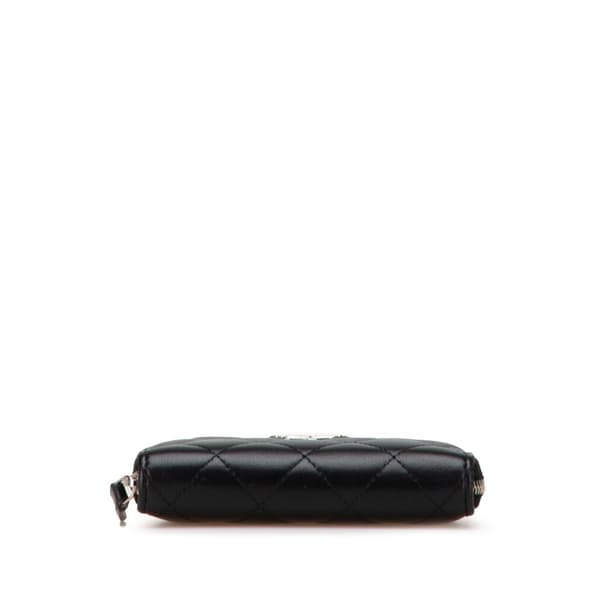 Pre-owned Chanel Quilted Lambskin CC Crystal Coin Pouch Black